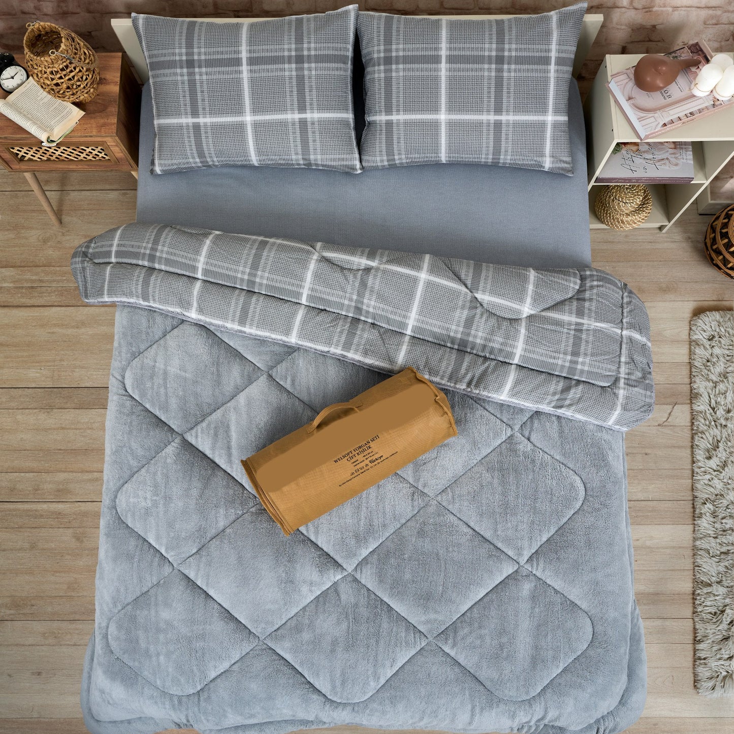 Premium Reversible Sleep Set – Ultra Soft 4 Seasons Comforter